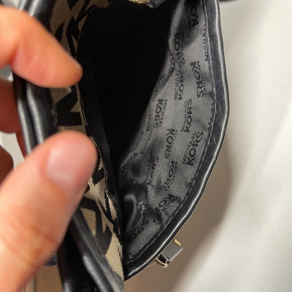 Michael Kors crossbody bag - Picture 5 of 11